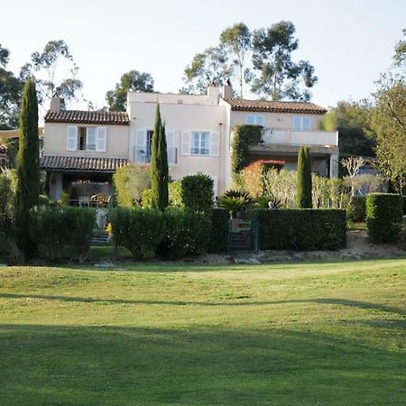 Charmantes Haus Im Golf Club Saint Tropez Zewnętrze zdjęcie