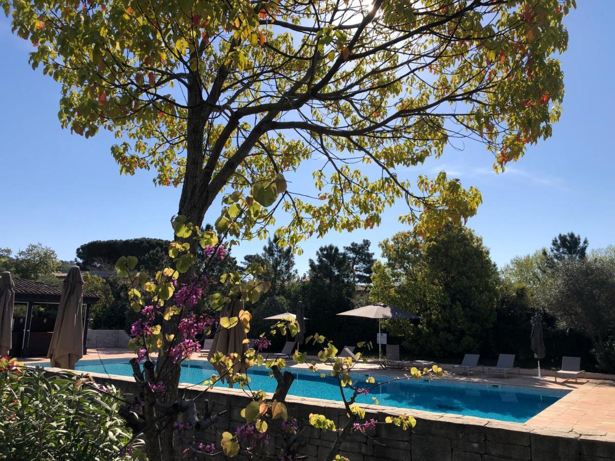 Charmantes Haus Im Golf Club Saint Tropez Zewnętrze zdjęcie