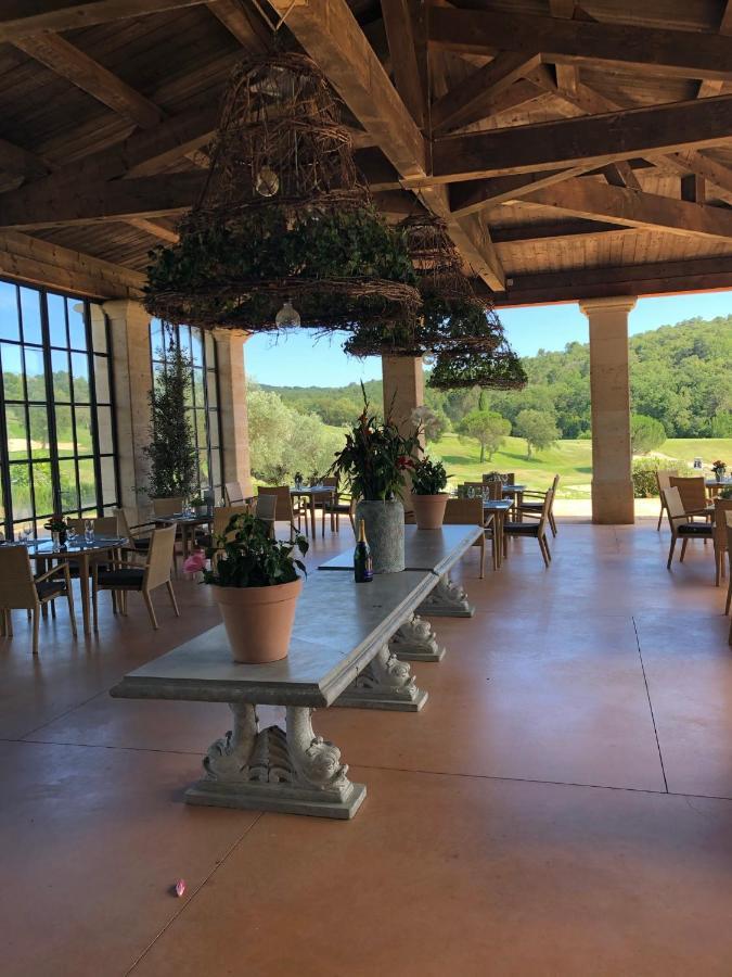 Charmantes Haus Im Golf Club Saint Tropez Zewnętrze zdjęcie