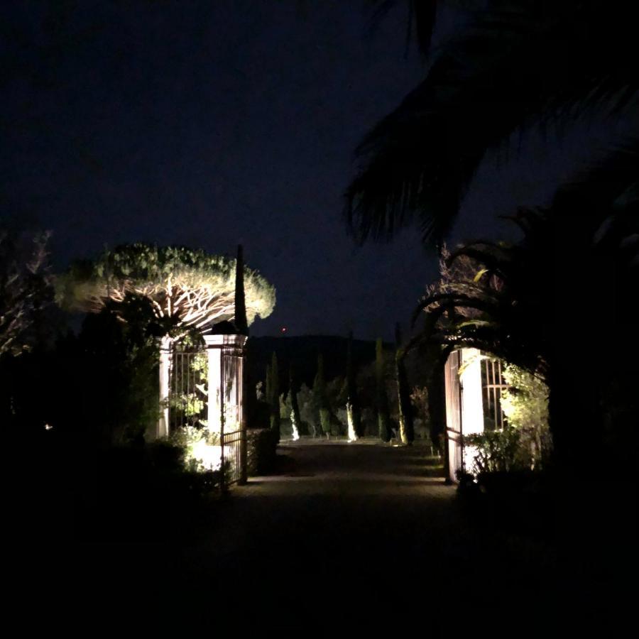Charmantes Haus Im Golf Club Saint Tropez Zewnętrze zdjęcie