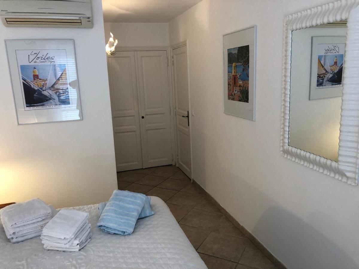 Charmantes Haus Im Golf Club Saint Tropez Zewnętrze zdjęcie