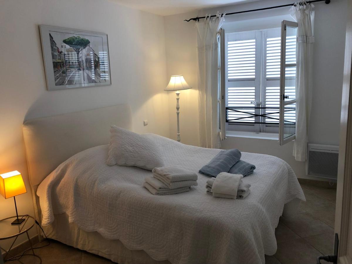 Charmantes Haus Im Golf Club Saint Tropez Zewnętrze zdjęcie